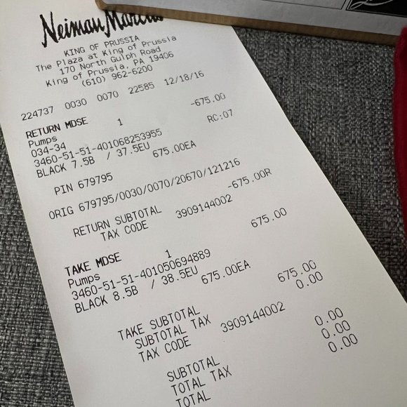 Christian Louboutin "Apostrophy" black leather heels - Picture 14 of 14